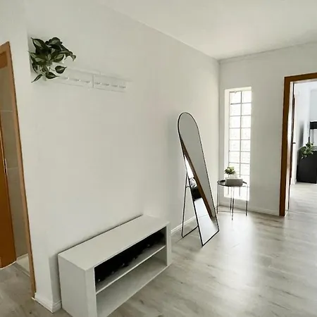 Pw38 3-zimmer Mit Terrasse - * Koblenz (Rhineland-Palatinate)